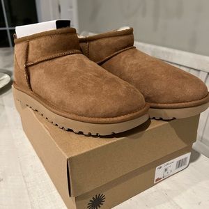 Ultra Mini Uggs chestnut women 8 BRAND NEW